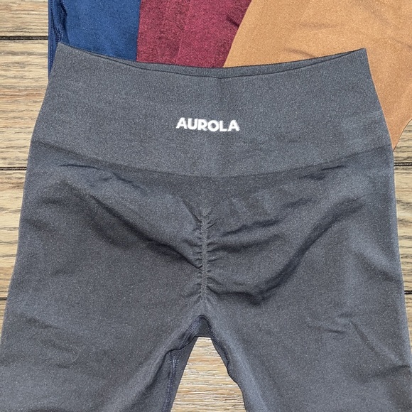 Women’s Aurola Leggings - Picture 3 of 7